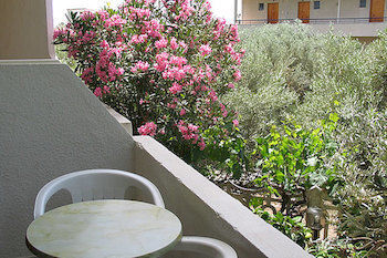 Voula Apartments Aegina Extérieur photo